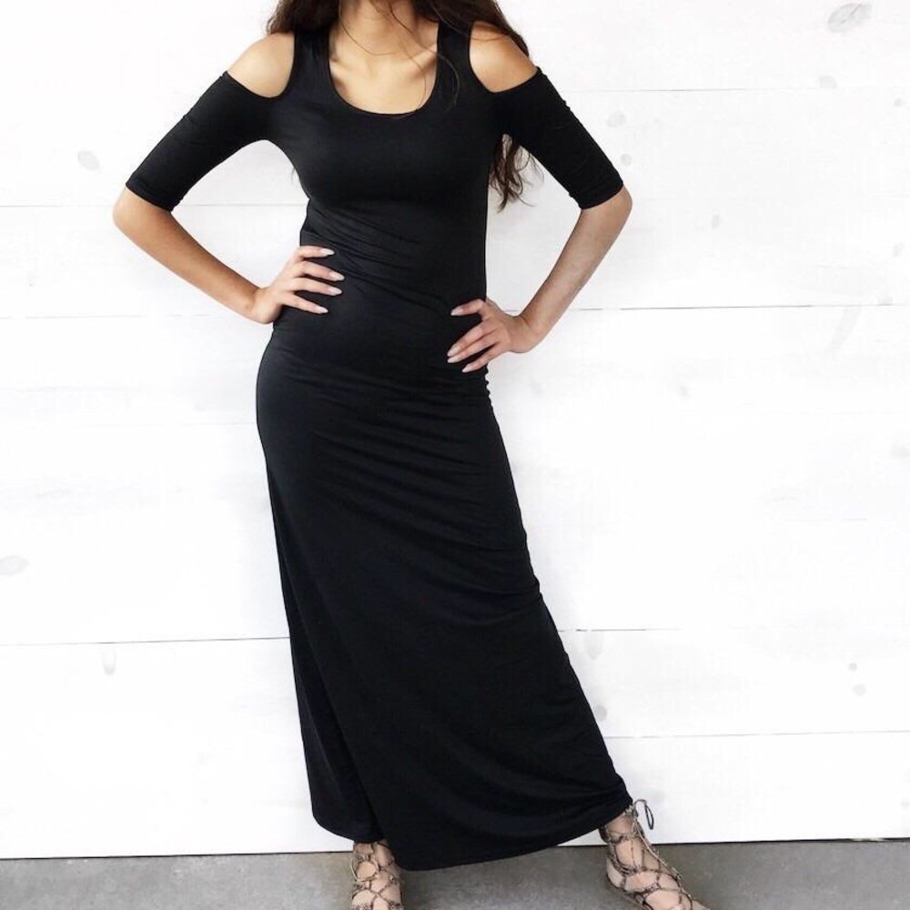 Cold Shoulder Maxi